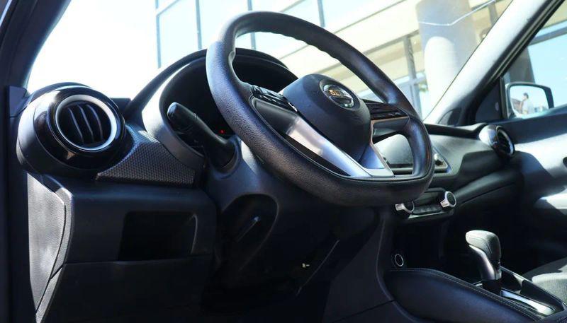2020 Nissan Kicks SV Xtronic CVT