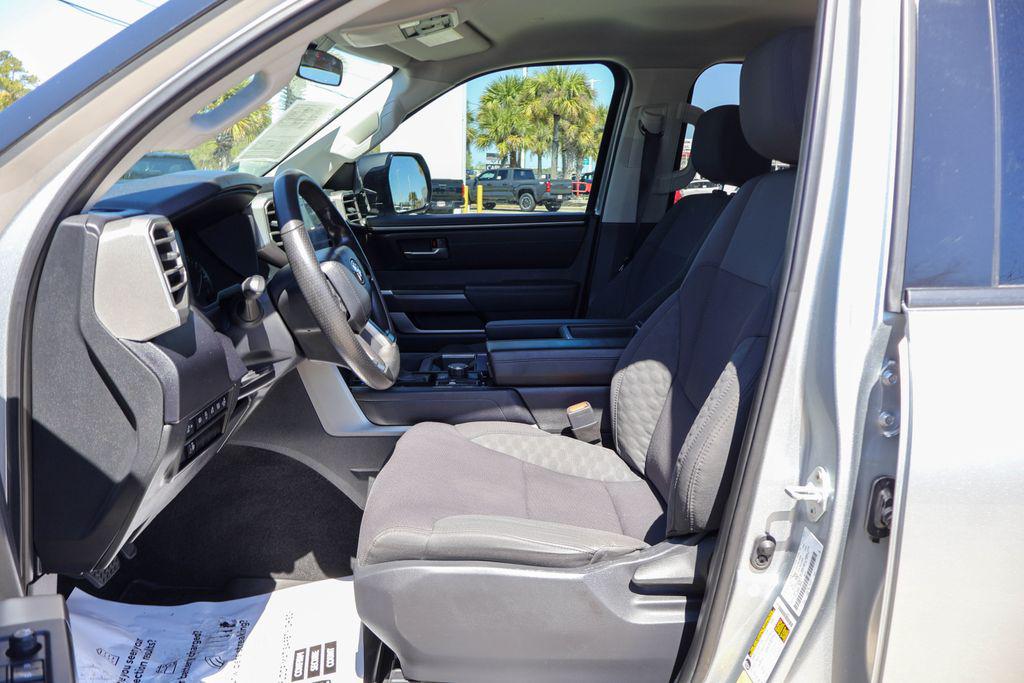 2023 Toyota Tundra SR5 - Photo 8