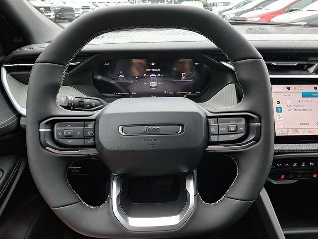 2026 Jeep Cherokee Laredo 4x4