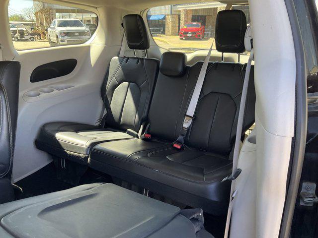 2023 Chrysler Pacifica Hybrid Touring L