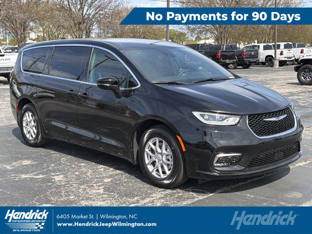 2026 Chrysler Pacifica Select for sale in Wilmington, NC