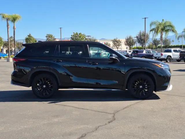 2025 Toyota Highlander XSE