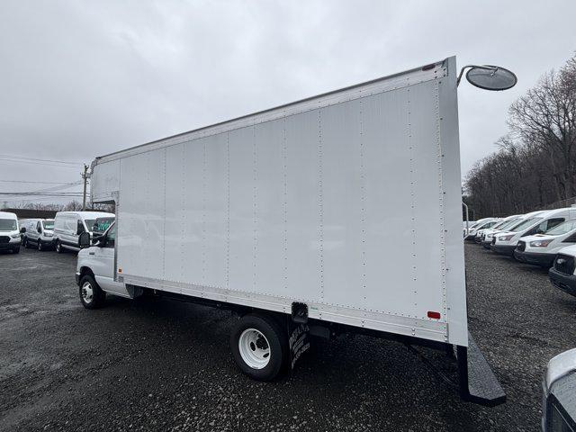 2026 Ford E-350 Cutaway Box Dry Freight