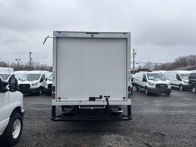 2026 Ford E-350 Cutaway Box Dry Freight