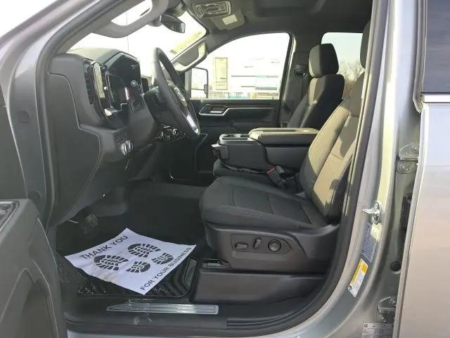 2026 GMC Sierra 3500HD Double Cab, Long Bed, SLE Dual Rear Wheel, 4WD