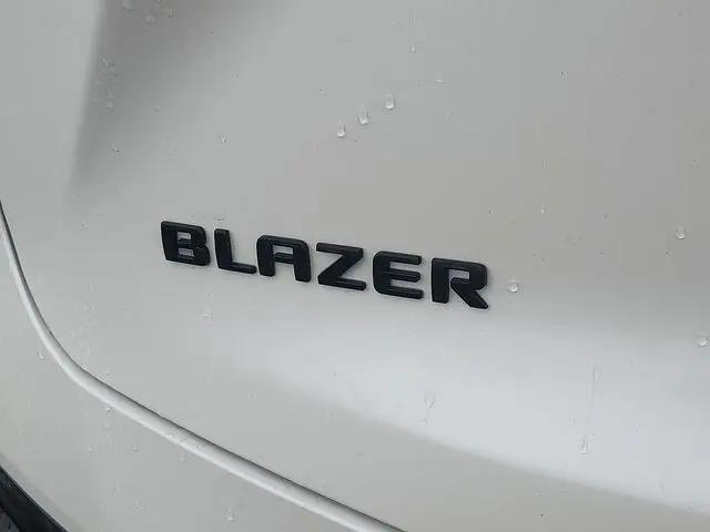2023 Chevrolet Blazer FWD RS