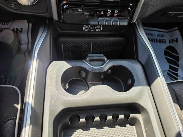 2026 Ram 1500 Laramie Crew Cab 4x4 5'7" Box