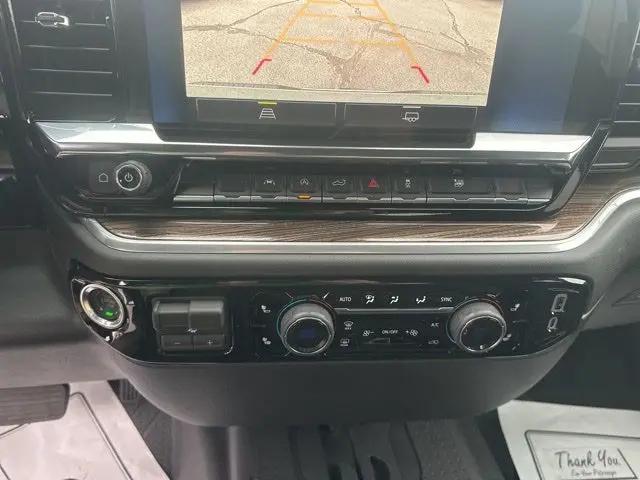 2026 Chevrolet Silverado 1500 4WD Crew Cab Short Bed RST