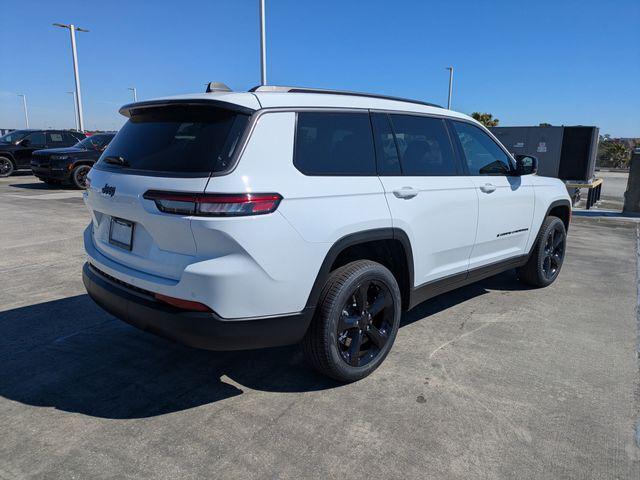 2026 Jeep Grand Cherokee GRAND CHEROKEE LAREDO ALTITUDE 4X2