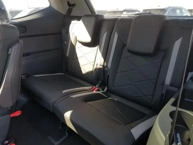 2026 Volkswagen Atlas Peak Edition