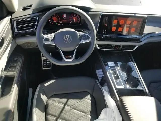 2026 Volkswagen Atlas Peak Edition