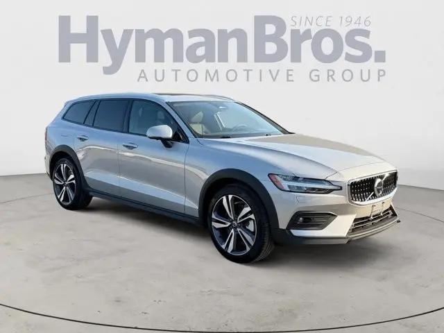 2025 Volvo V60 Cross Country Plus, B5 AWD Gas (mild hybrid) for sale in Midlothian, VA