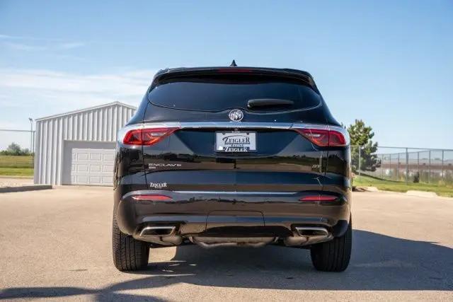 2022 Buick Enclave AWD Essence