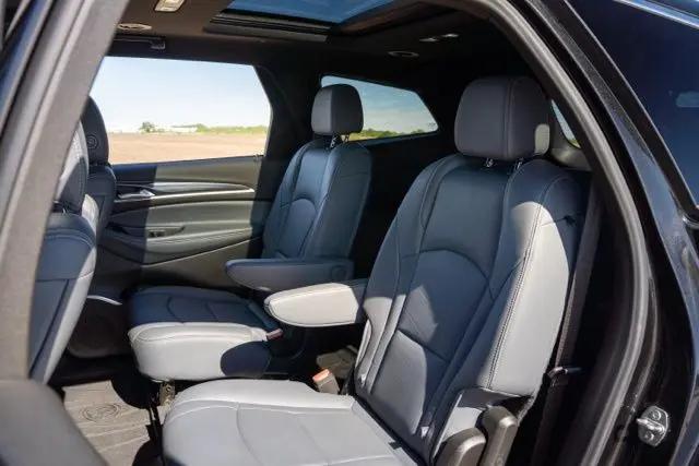 2022 Buick Enclave AWD Essence