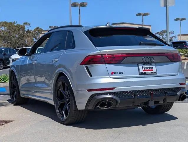 2026 Audi RS Q8 performance quattro tiptronic