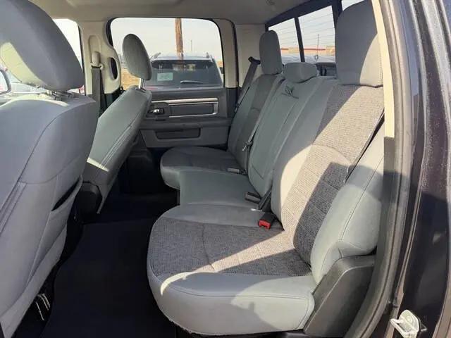 2017 Ram 1500 Big Horn Crew Cab 4x4 5'7" Box