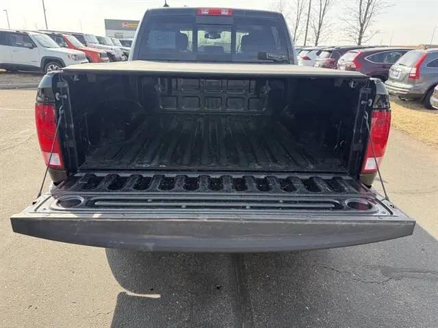 2017 Ram 1500 Big Horn Crew Cab 4x4 5'7" Box