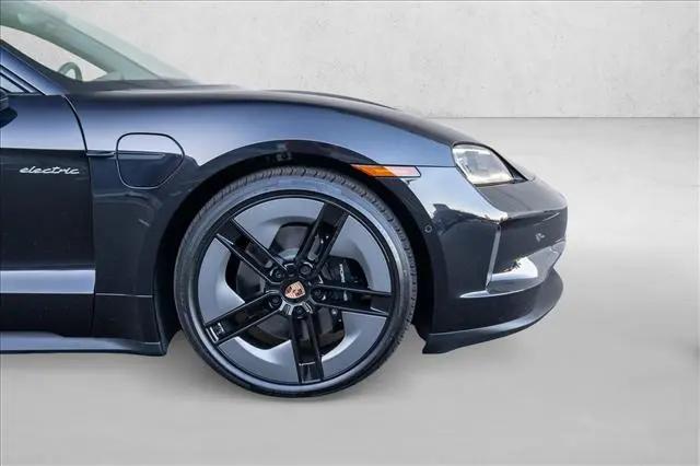 2026 Porsche Taycan 4