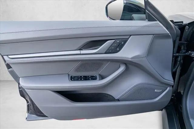 2026 Porsche Taycan 4