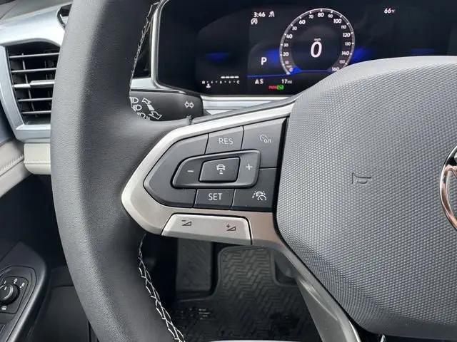 2026 Volkswagen Taos SE