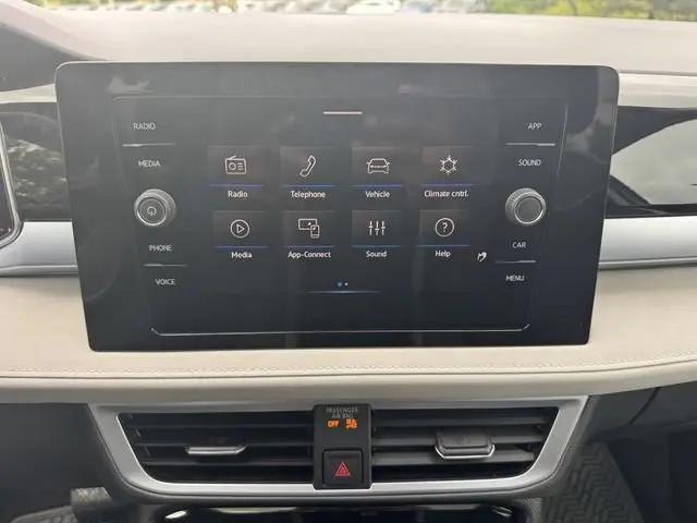 2026 Volkswagen Taos SE