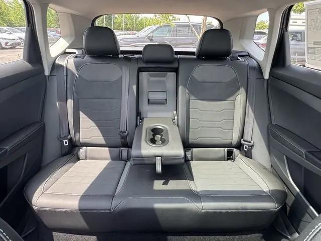 2026 Volkswagen Taos SE Black