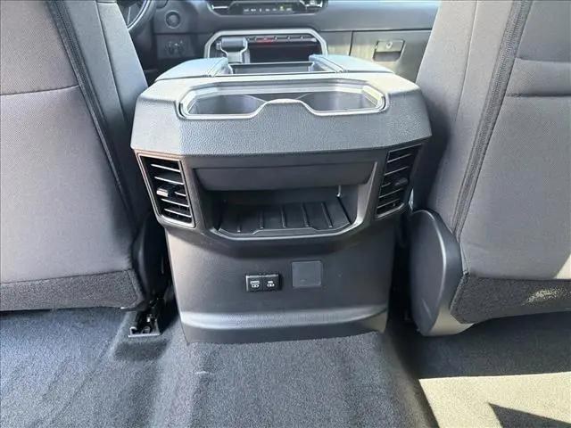 2026 Toyota Tundra SR5 CrewMax 5.5' Bed