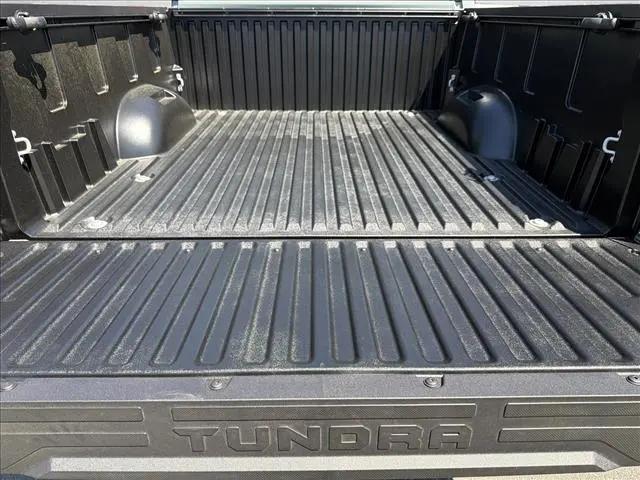 2026 Toyota Tundra SR5 CrewMax 5.5' Bed