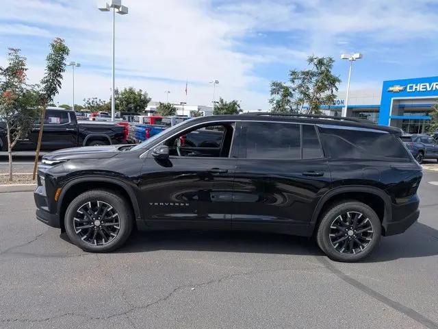 2026 Chevrolet Traverse FWD LT