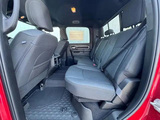 2026 Ram 3500 Big Horn Crew Cab 4x4 8' Box