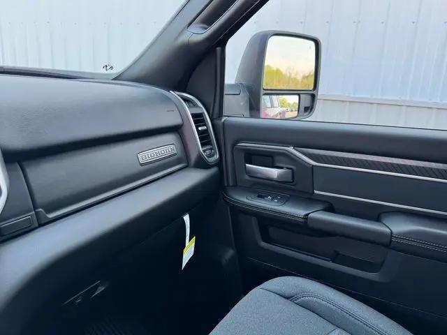 2026 Ram 3500 Big Horn Crew Cab 4x4 8' Box