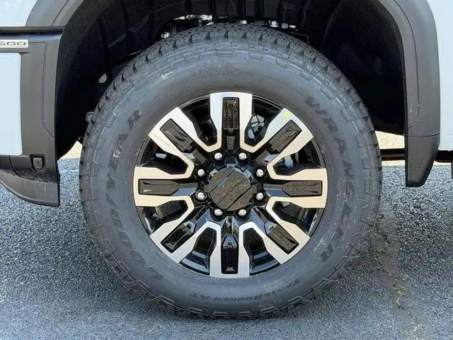 2026 GMC Sierra 2500HD Crew Cab, Standard Bed, Denali Ultimate, 4WD