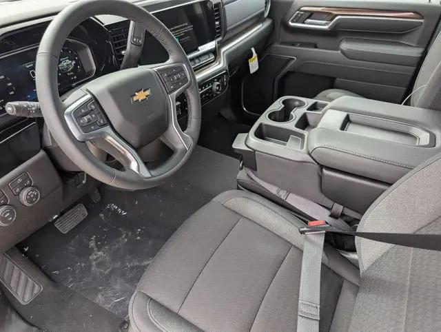 2026 Chevrolet Silverado 3500HD Crew Cab, Long Bed, LT Dual Rear Wheel, RWD