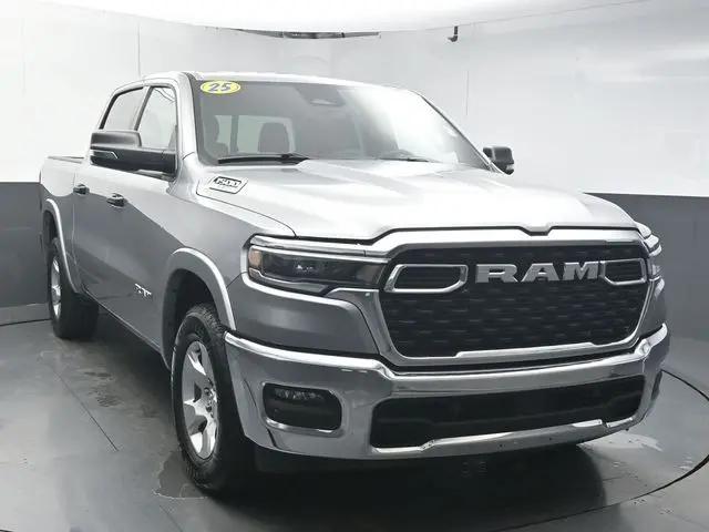 2025 Ram 1500 Big Horn Crew Cab 4x4 5'7" Box