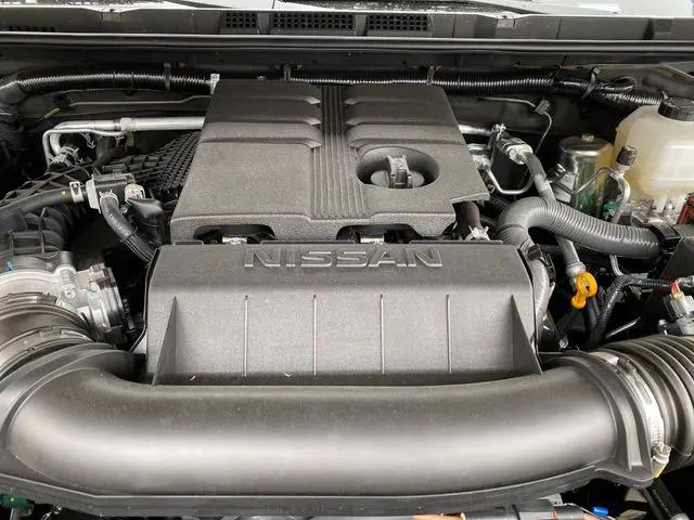 2026 Nissan Frontier Crew Cab Long Bed PRO-4X 4x4