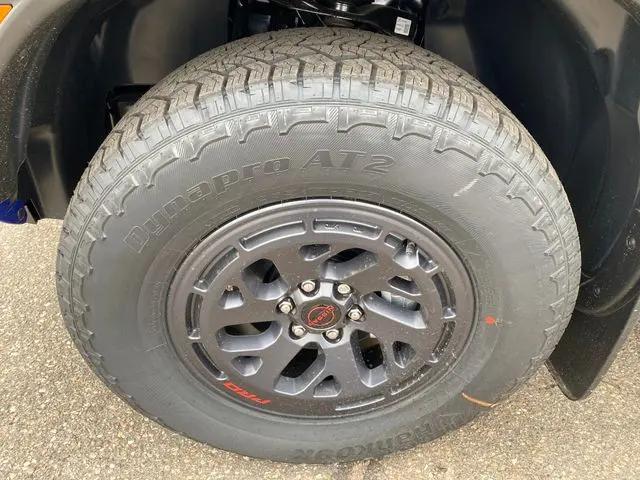 2026 Nissan Frontier Crew Cab Long Bed PRO-4X 4x4