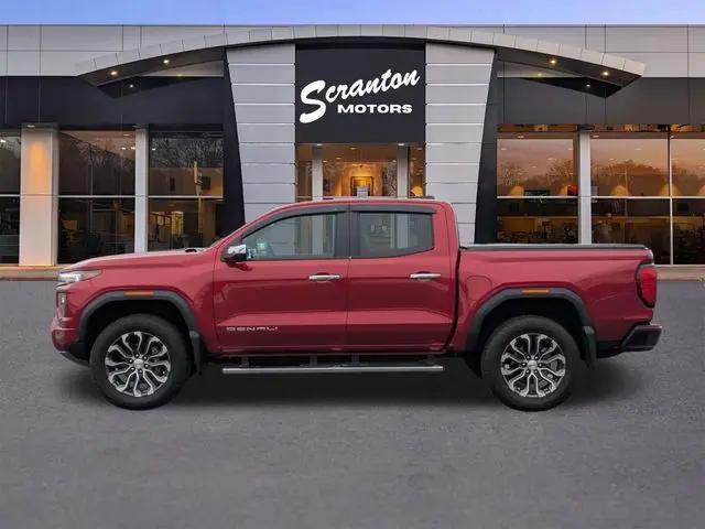 2023 GMC Canyon 4WD Crew Cab Short Box Denali