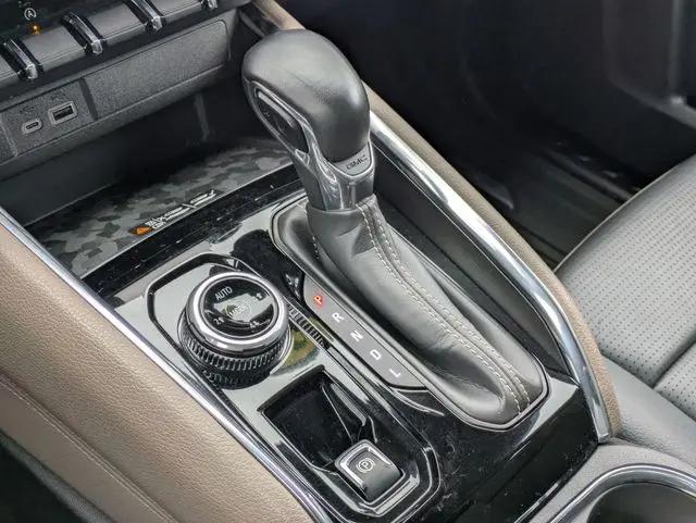 2023 GMC Canyon 4WD Crew Cab Short Box Denali