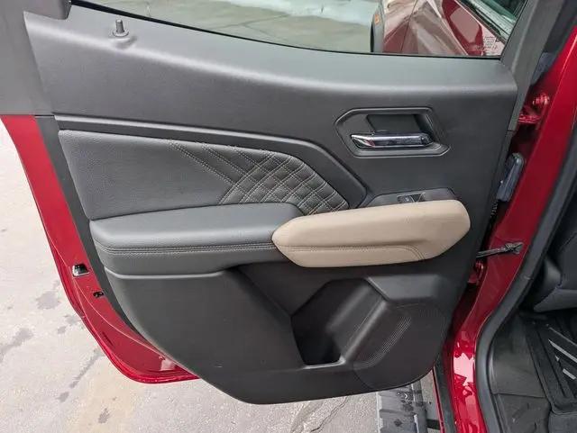 2023 GMC Canyon 4WD Crew Cab Short Box Denali