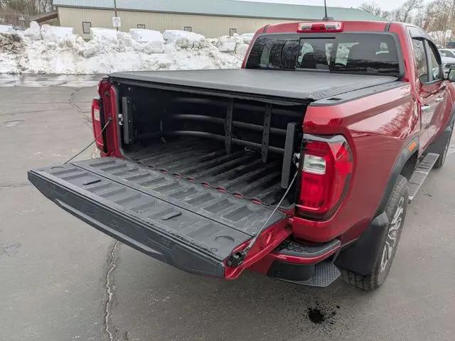 2023 GMC Canyon 4WD Crew Cab Short Box Denali