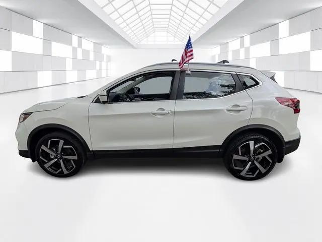 2022 Nissan Rogue Sport SL FWD Xtronic CVT
