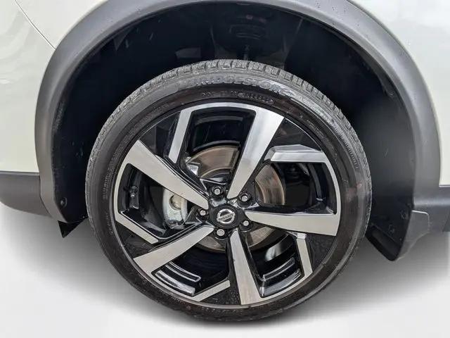 2022 Nissan Rogue Sport SL FWD Xtronic CVT