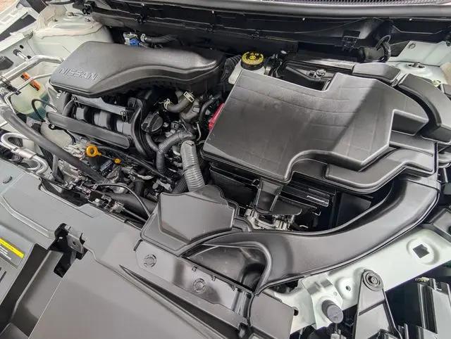 2022 Nissan Rogue Sport SL FWD Xtronic CVT