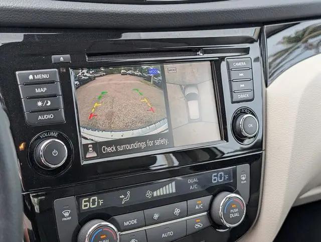 2022 Nissan Rogue Sport SL FWD Xtronic CVT