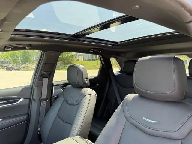 2026 Cadillac XT5 Premium Luxury FWD