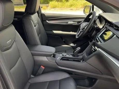 2026 Cadillac XT5 Luxury FWD