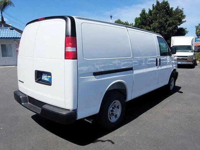 2026 Chevrolet Express Cargo Van 2500 Regular Wheelbase, WT, RWD