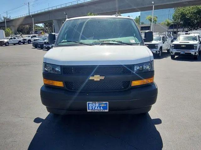 2026 Chevrolet Express Cargo Van 2500 Regular Wheelbase, WT, RWD