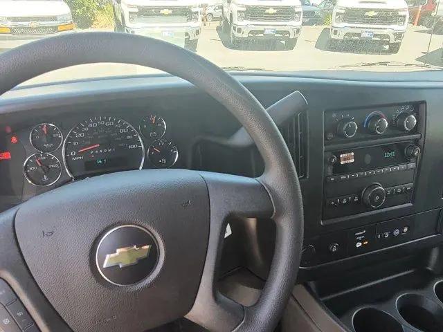 2026 Chevrolet Express Cargo Van 2500 Regular Wheelbase, WT, RWD