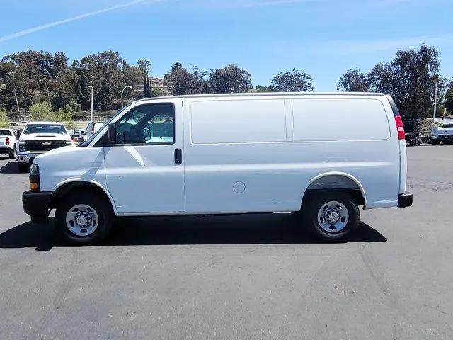 2026 Chevrolet Express Cargo Van 2500 Regular Wheelbase, WT, RWD